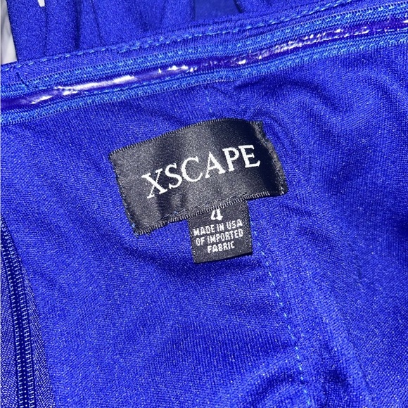 NWT Xscape womens Long Stretch Scuba Crepe Ruffle Collar Ruched Dress - Picture 7 of 7